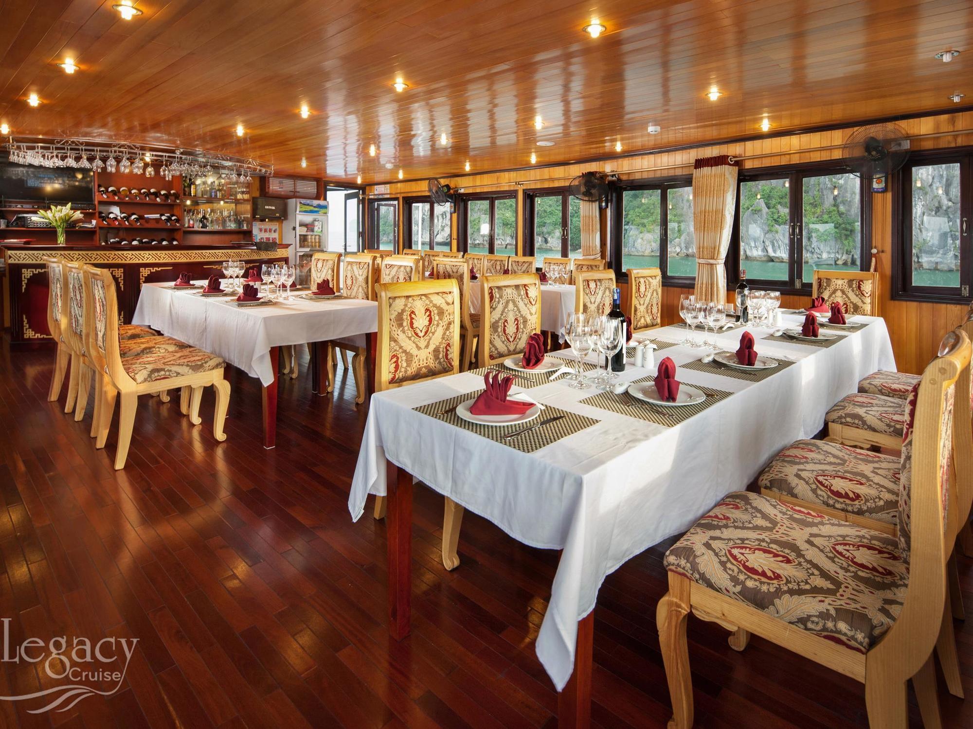 Отель Halong Legacy Cruise Халонг Экстерьер фото